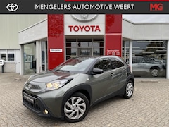 Toyota Aygo X - 1.0 VVT-i MT first Edition | Rijklaar | Stoelverwarming | Apple Carplay | LM-Velgen