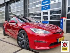 Tesla Model S - Long Range Ultra Red / Auto Pilot 4.0 / 670PK