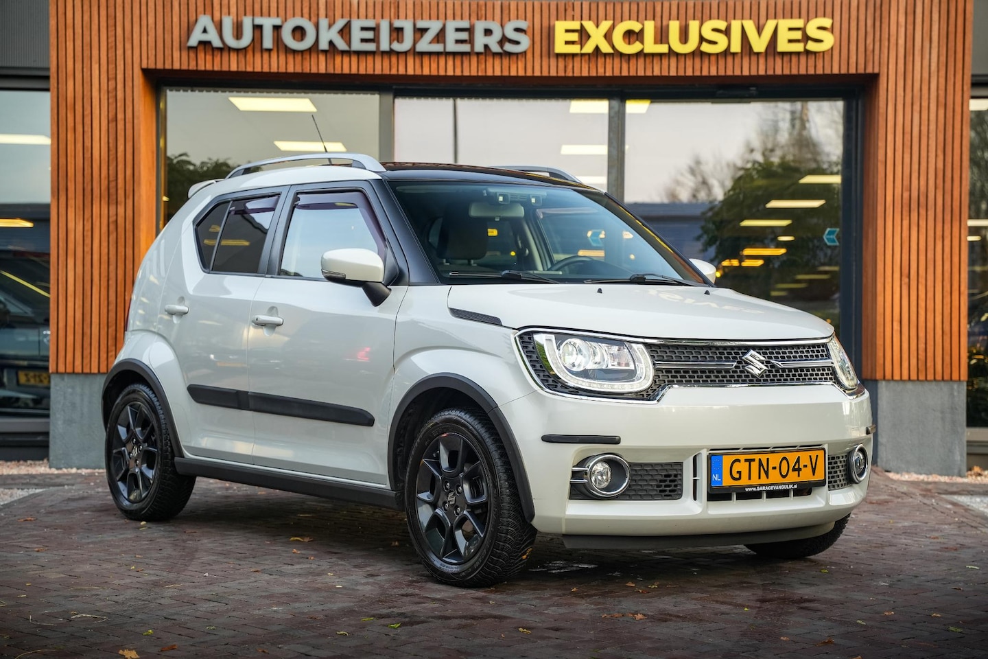 Suzuki Ignis - 1.2 Stijl Navigatie Cruise Clima Camera - AutoWereld.nl