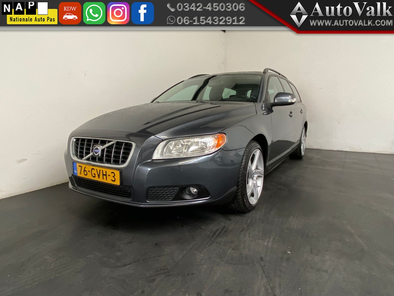 Volvo V70 - 2.5T Kinetic. Trekhaak. Automaat! - AutoWereld.nl