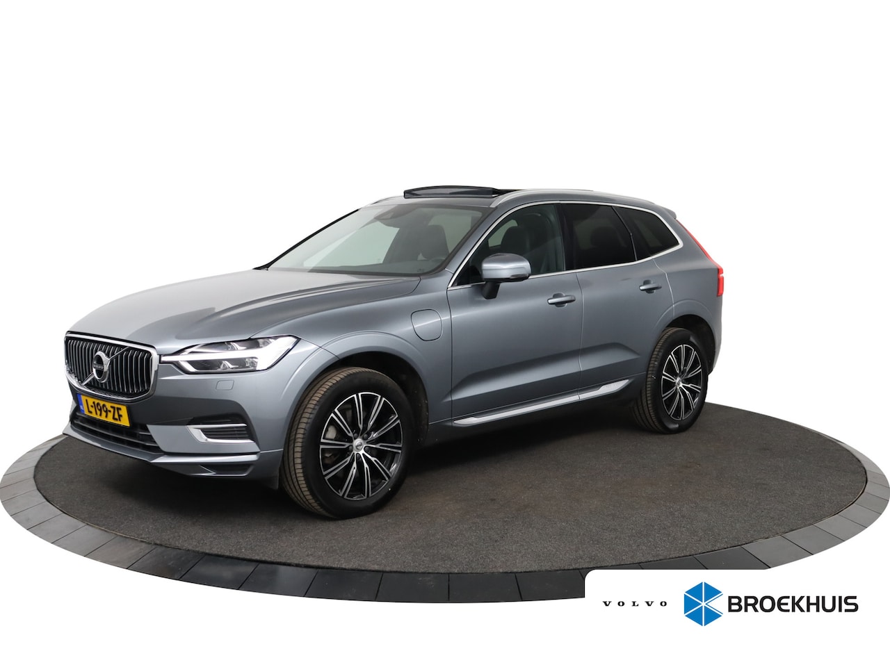 Volvo XC60 - 2.0 Recharge T6 AWD Inscription | Trekhaak | Panorama dak | BLIS | Harman Kardon | Camera - AutoWereld.nl