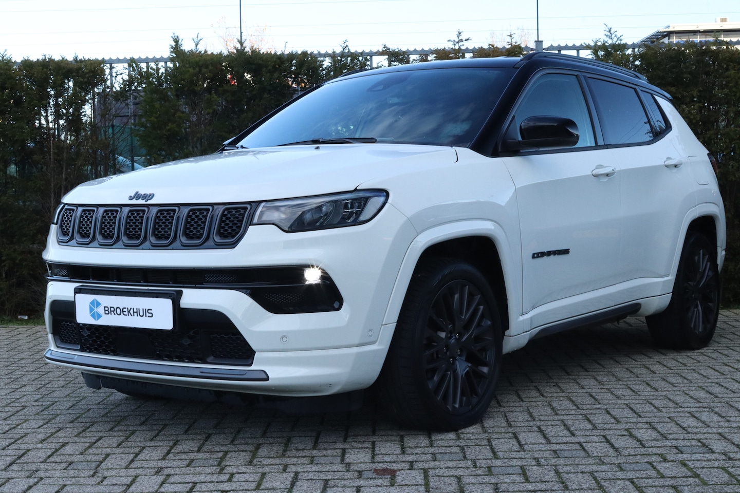 Jeep Compass - S 4XE 240 | Adapt. Cruise | Stoelventilatie | Stuurverwarming | Elektr. klep | Camera | Ke - AutoWereld.nl