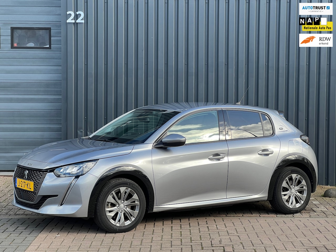 Peugeot e-208 - EV Allure 50 kWh|SOH 90%|Automaat|1e Eig|360 Cam|Navi|Carplay|Dealer Oh - AutoWereld.nl