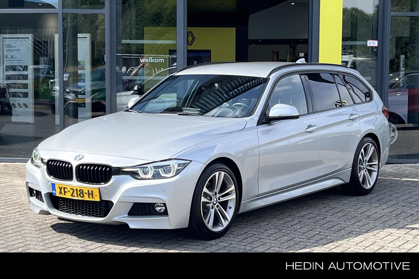 BMW 3-serie Touring - 320i M Sport Edition | Leder | Verwarmbare voorstoelen | Achteruitrijcamera | DAB | Elektr - AutoWereld.nl