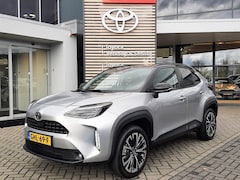Toyota Yaris Cross - 1.5 Hybrid 130 Executive TREKHAAK STOELVERW APPLE/ANDROID LM-VELGEN AD-CRUISE NAVI KEYLESS