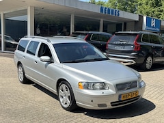 Volvo V70 - 2.4 Edition Xenon NIEUWE LPG Installatie BTW voordeel €700,