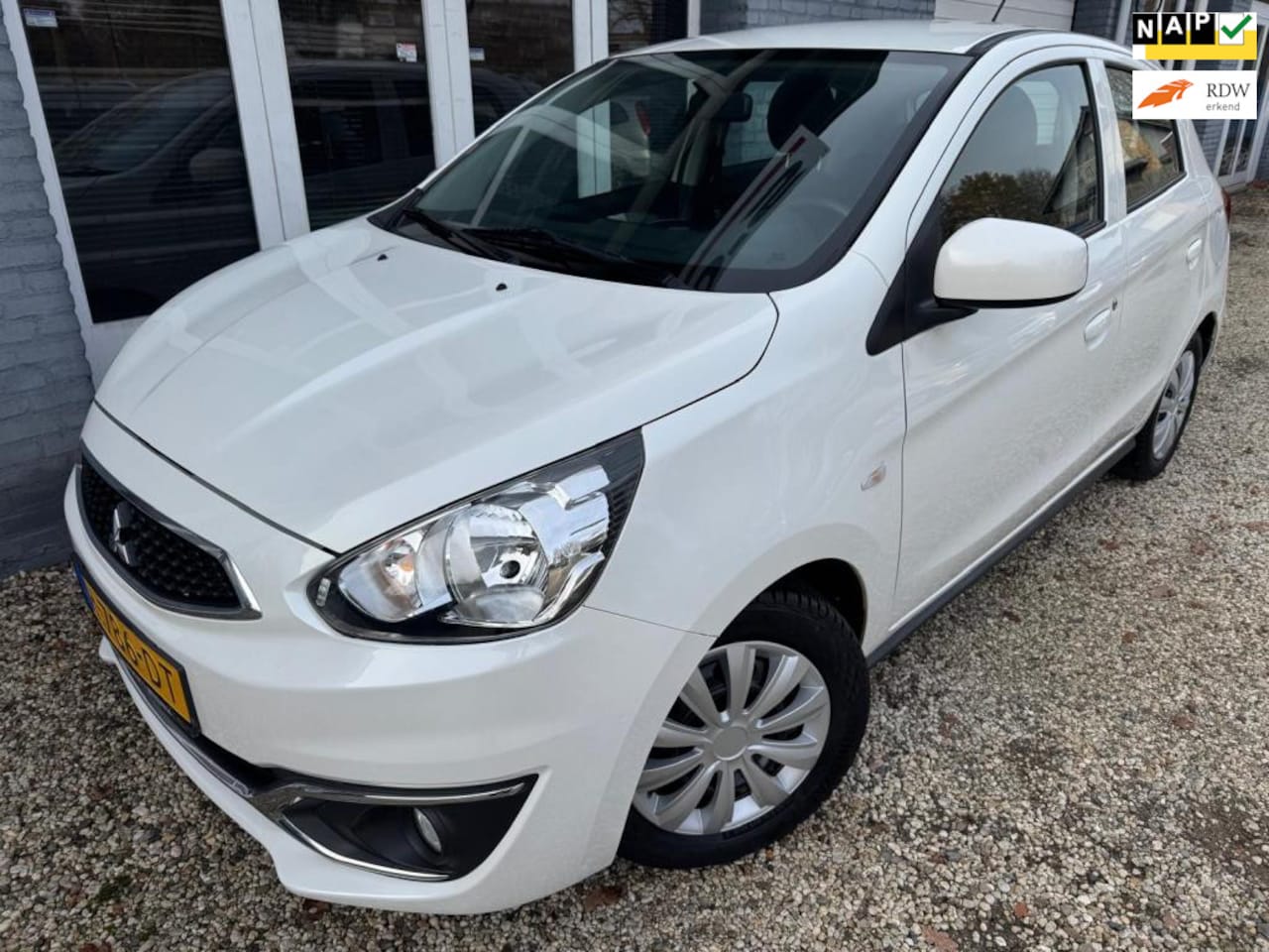 Mitsubishi Space Star - 1.0 Cool+ WIT PAREMOER MET WEINIG KILOMETERS EN NIEUWE APK - AutoWereld.nl