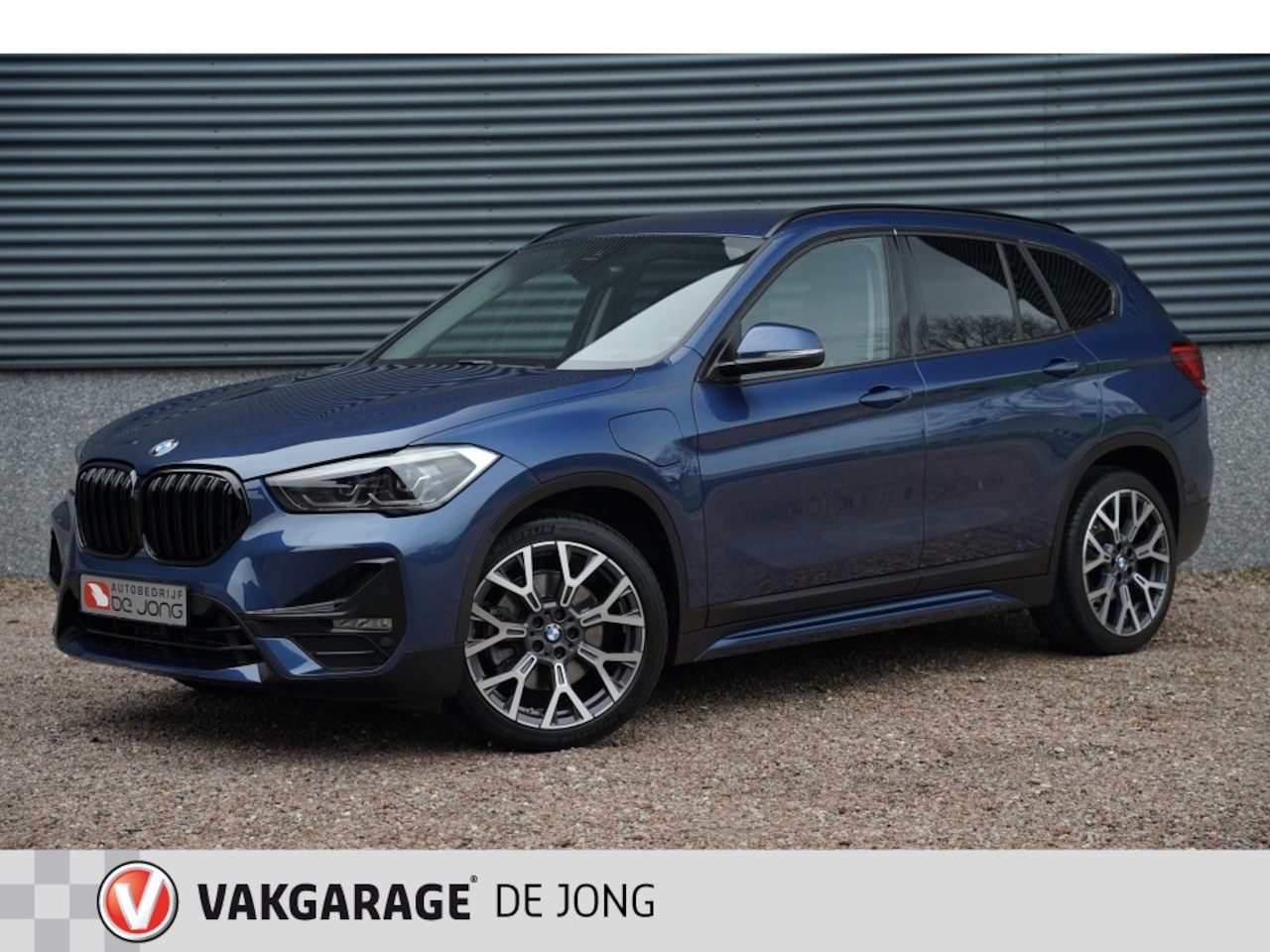 BMW X1 - xDrive25e 220PK | 19'Inch | Stoelverw. | Elektrische Achterklep - AutoWereld.nl