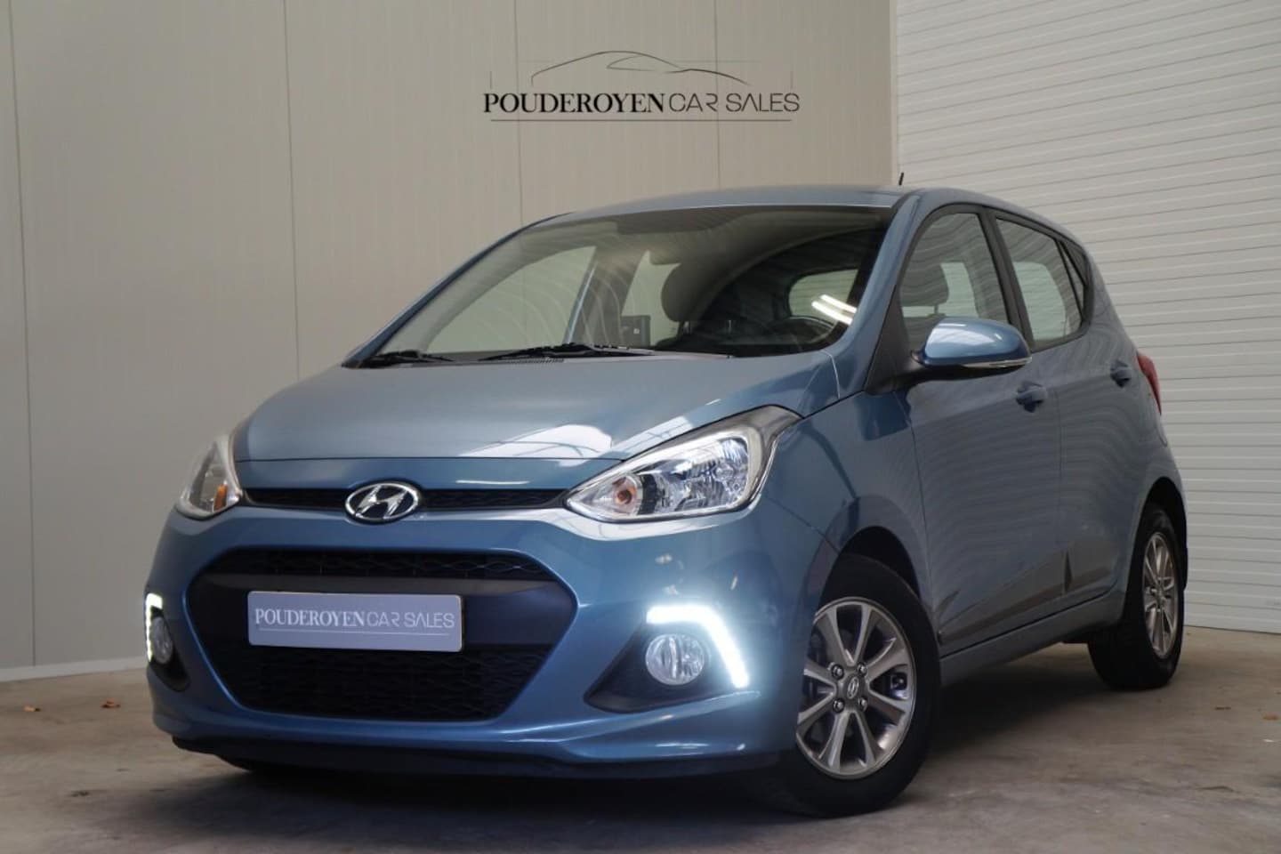 Hyundai i10 - 1.2i / Automaat / Airco / Camera / Incl. onderhoud! - AutoWereld.nl