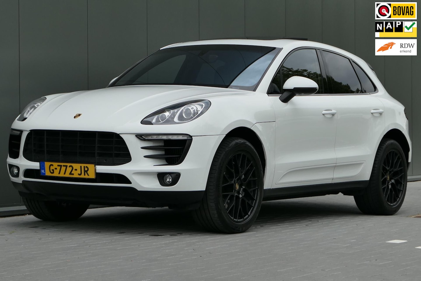 Porsche Macan - 3.0 S Sport Chrono Panorama Memory Trekhaak - AutoWereld.nl
