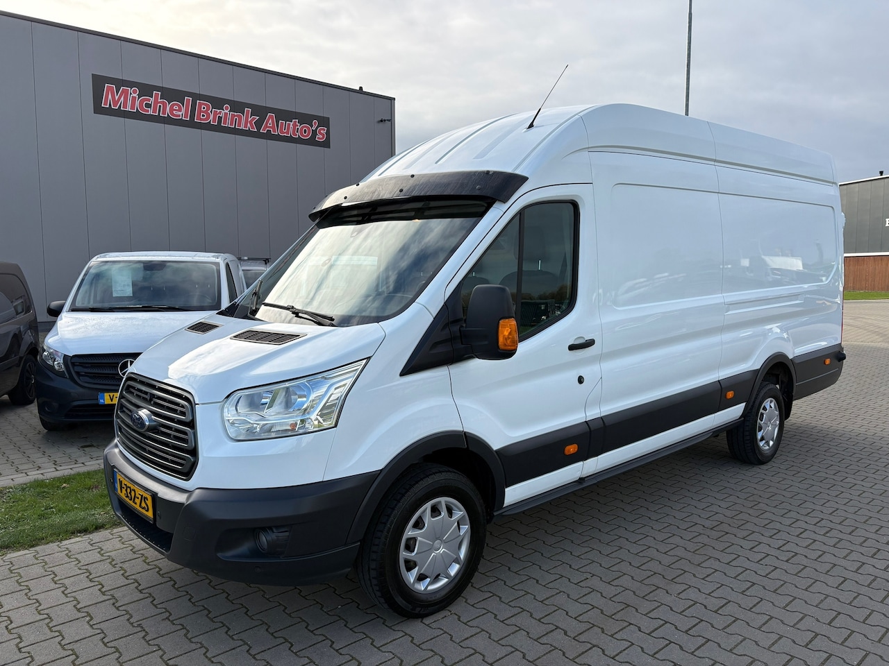 Ford Transit - 350 2.0 TDCI L3H3 Trend 350 2.0 TDCI L3H3 Trend - AutoWereld.nl
