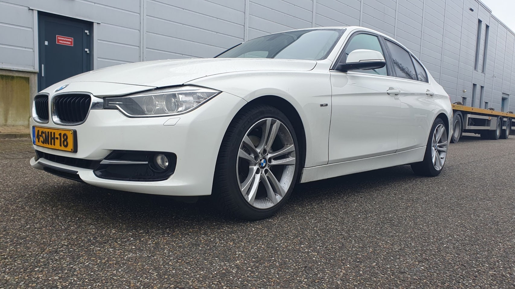 BMW 3-serie - 320i EfficientDynamics Edition High Executive 320i EfficientDynamics Edition High Executive - AutoWereld.nl