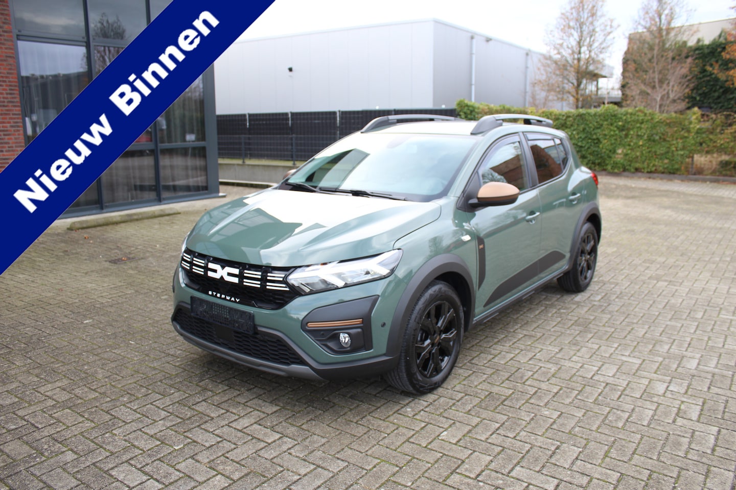Dacia Sandero Stepway - 1.1 TCe 110 Extreme Clima-Cruise-Navi-Camera-Carplay-Keyless - AutoWereld.nl