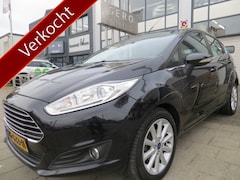 Ford Fiesta - 1.0 Titanium 5 deurs nl auto , airco ecc , lmv etc