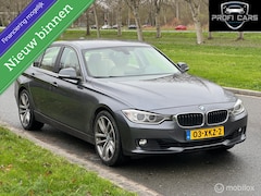 BMW 3-serie - 320i High Executive Cremeleer Navi Pdc Headup