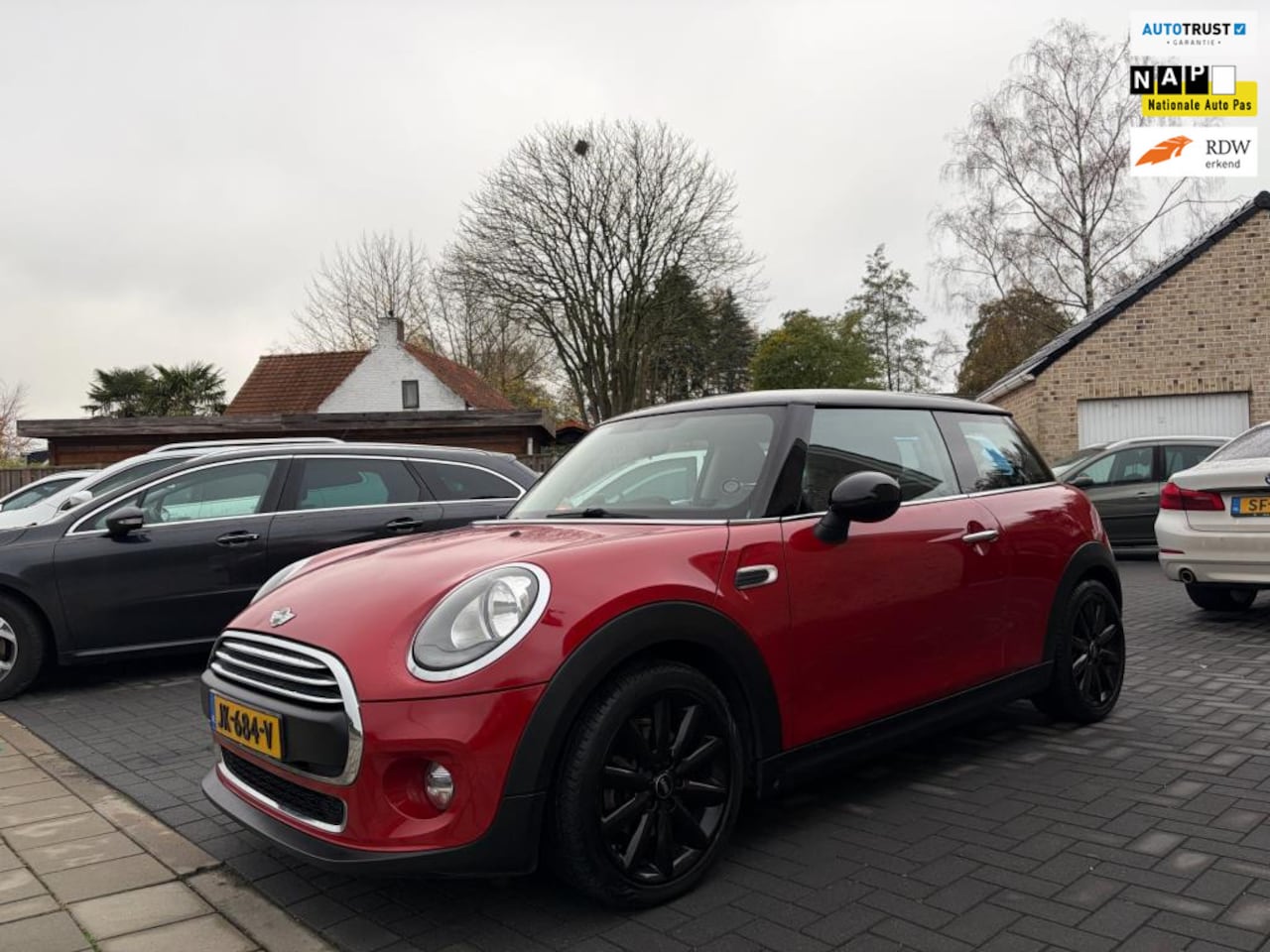 MINI Cooper - Mini 1.2 one 2016 Airco Navigatie PDC Nap Logisch Cruise Ct - AutoWereld.nl