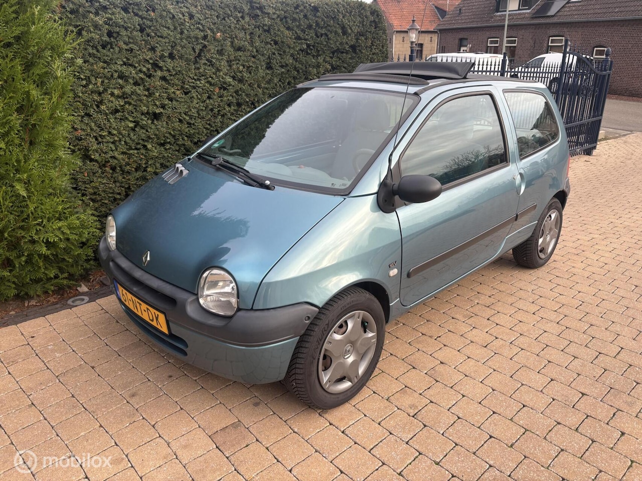 Renault Twingo - 1.2 SUPER NETTE TWINGO/ ONDERHOUDS HISTORIE - AutoWereld.nl
