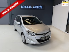 Hyundai i20 - 1.2i i-Motion | TREKHAAK| AIRCO | PDC | ELEK.RAMEN | APK | NAP