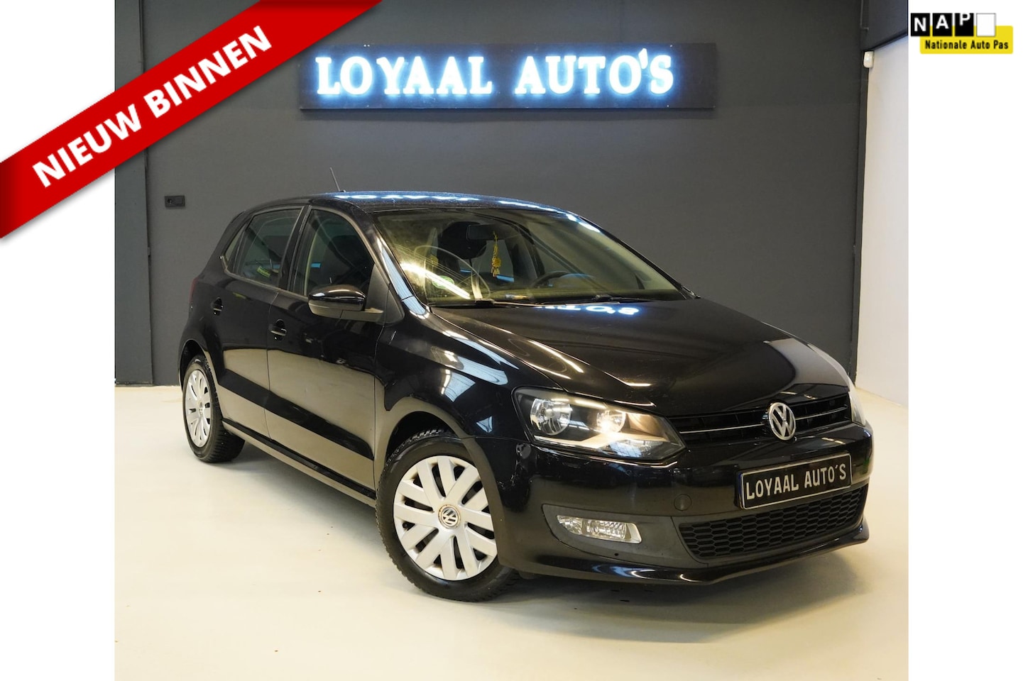 Volkswagen Polo - 1.2 TSI BlueMotion Comfort Edition | NAVI | CRUISE | AIRCO | 1E EIGENAAR | APK | NAP. - AutoWereld.nl