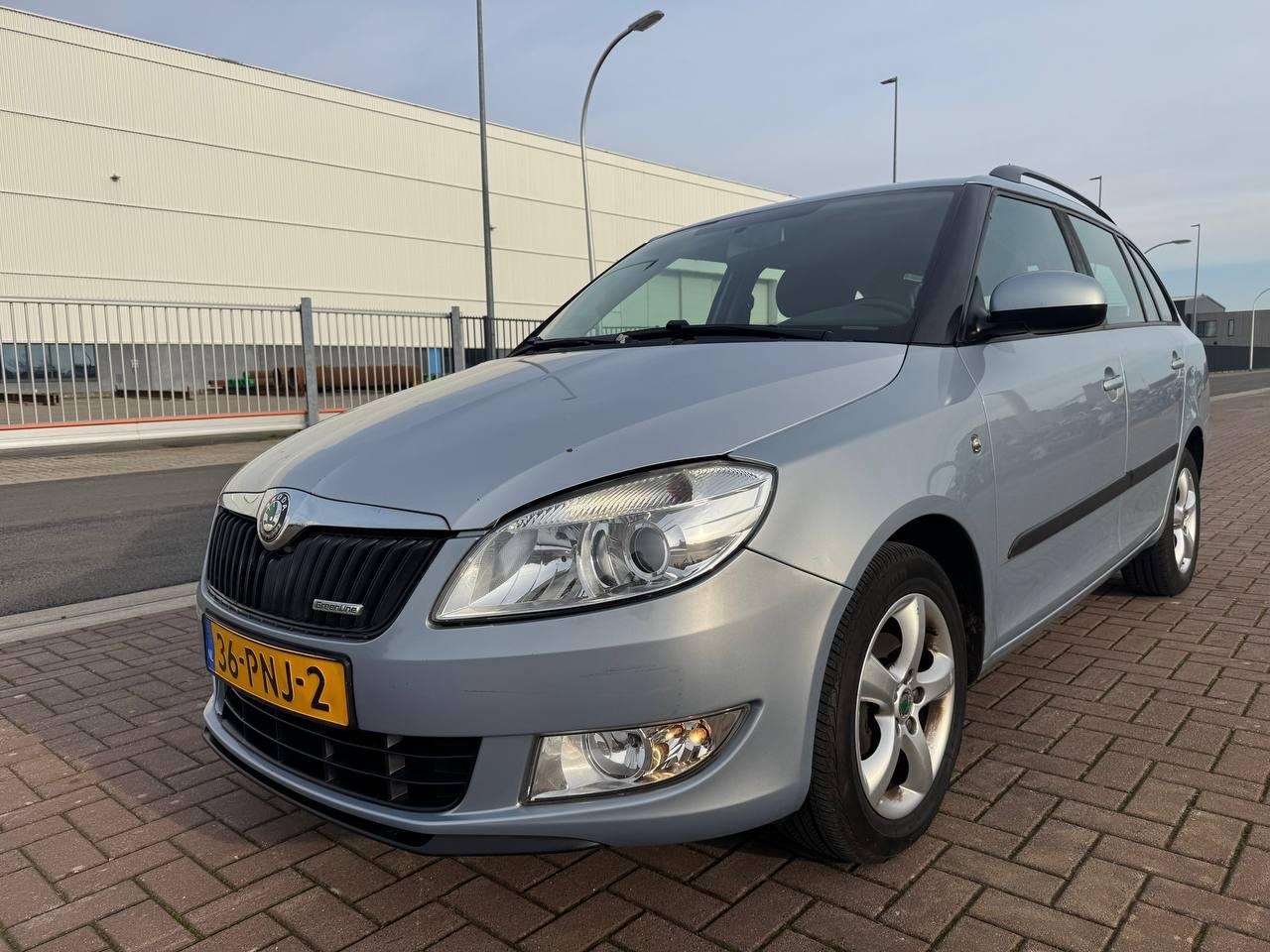Skoda Fabia Combi - 1.2 TDI /Airco/Cruise/Trekhaak/Nieuwe APK - AutoWereld.nl