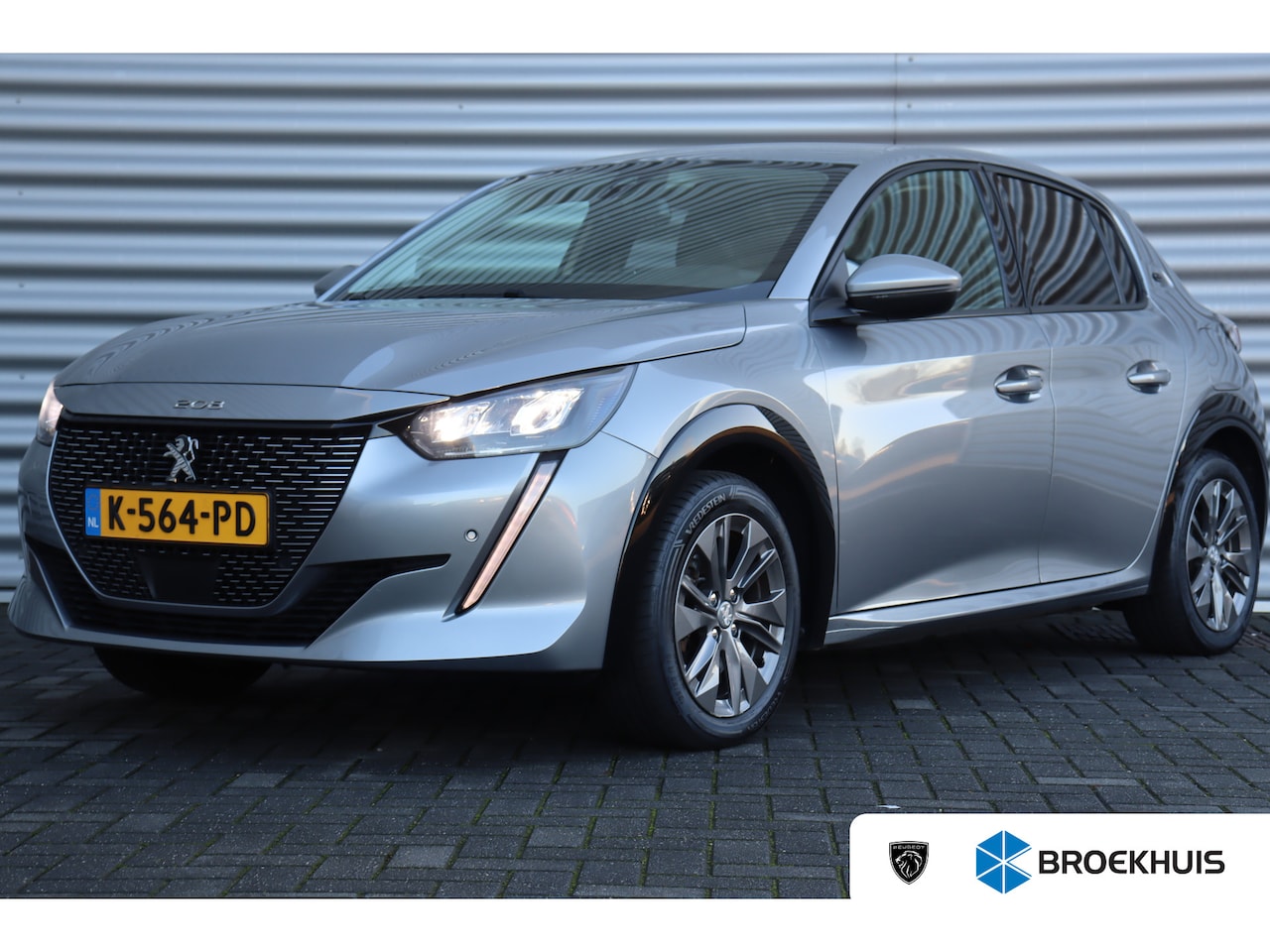 Peugeot e-208 - EV 136PK ALLURE PREMIÈRE AUTOMAAT / NAVI / LEDER / CLIMA / PDC / 16" LMV / CAMERA / CRUISE - AutoWereld.nl