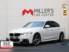 BMW 3-serie - 318i M Sport VIRTUAL COCKPIT Navi Groot Stoelverwarming
