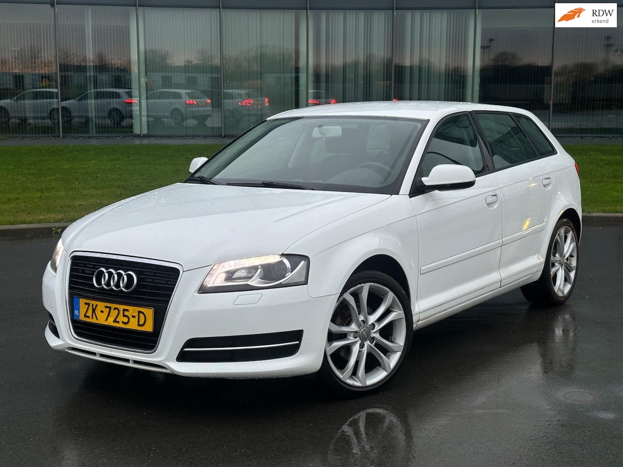 Audi A3 Sportback - 1.2 TFSI PRO LINE S XENON PARKEERSENSOREN 2 SLEUTELS - AutoWereld.nl