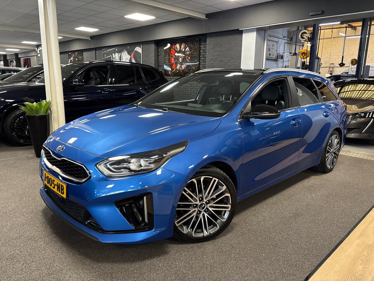 Kia Cee'd Sportswagon - Ceed 1.4 T-GDi GT-PlusLine / trekhaak / camera - AutoWereld.nl
