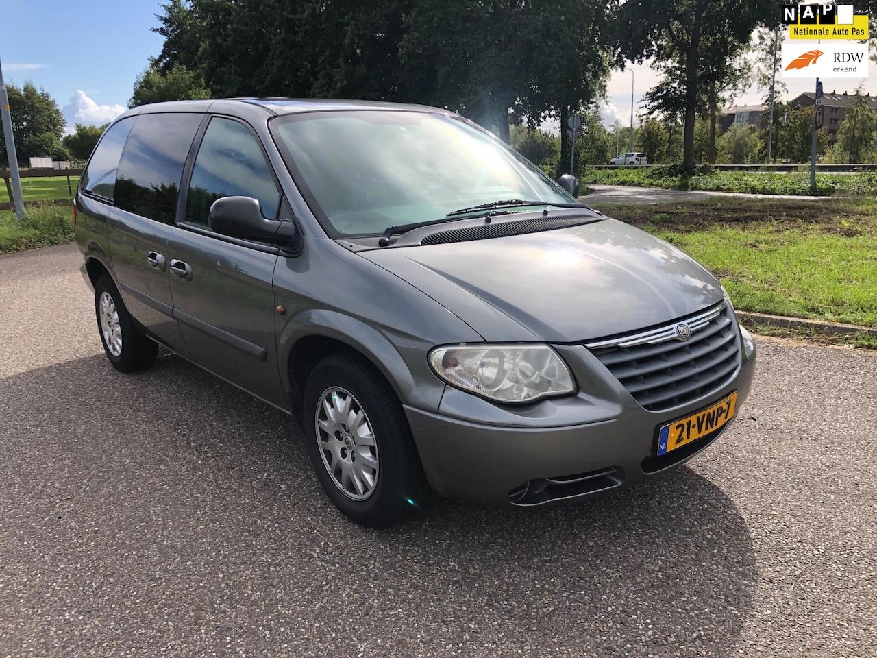 Chrysler Ram Van - 2.8 CRD VoyagerAirco Cruisecontrol Navigatie Motor Slecht - AutoWereld.nl