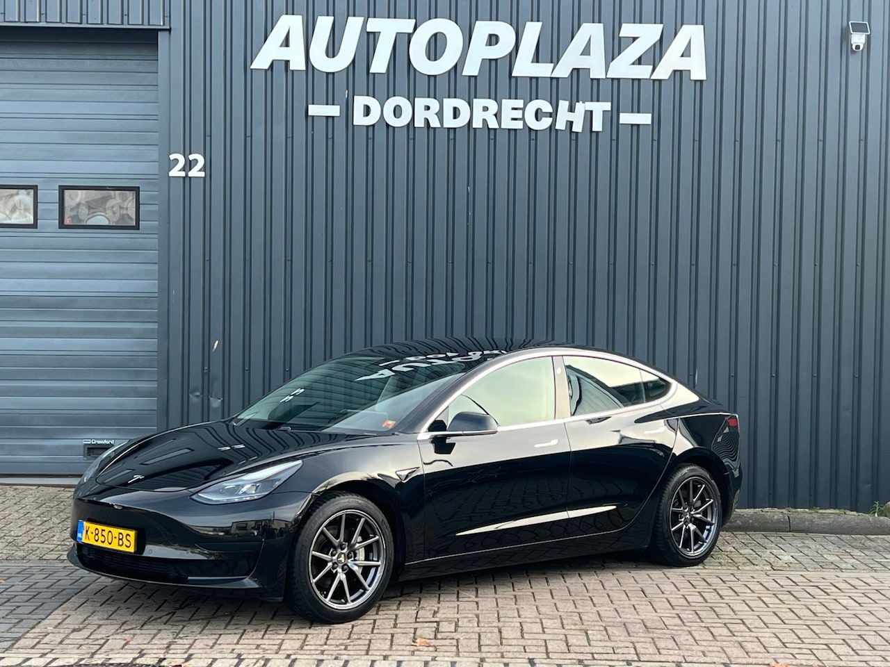 Tesla Model 3 - Standard RWD Plus 60 kWh - AutoWereld.nl