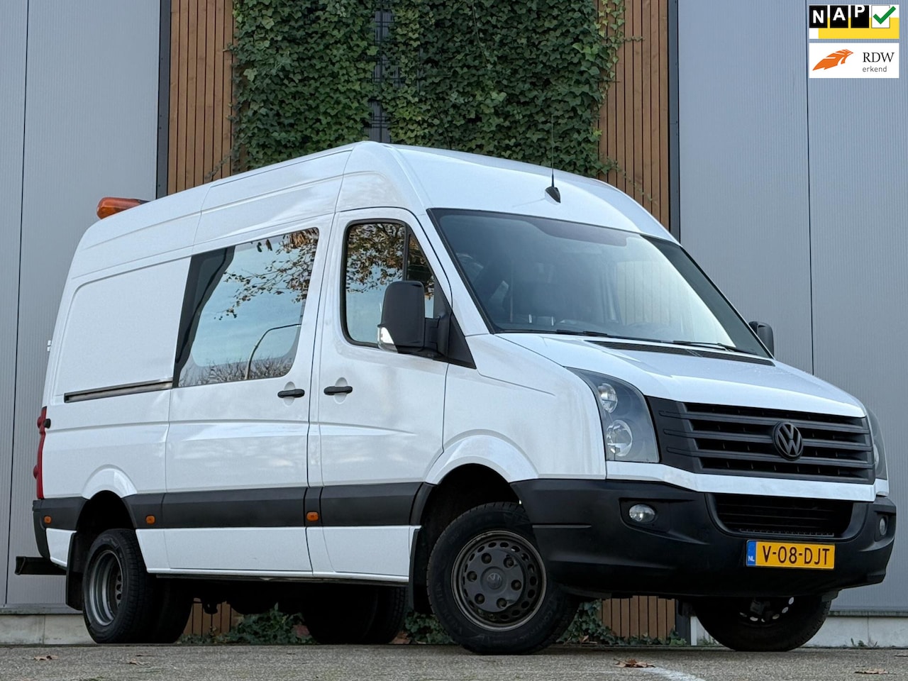 Volkswagen Crafter - 35 2.0 TDI L2H1|CAMERA|DUBBELLUCHT|DISTR.B VERVANGEN - AutoWereld.nl