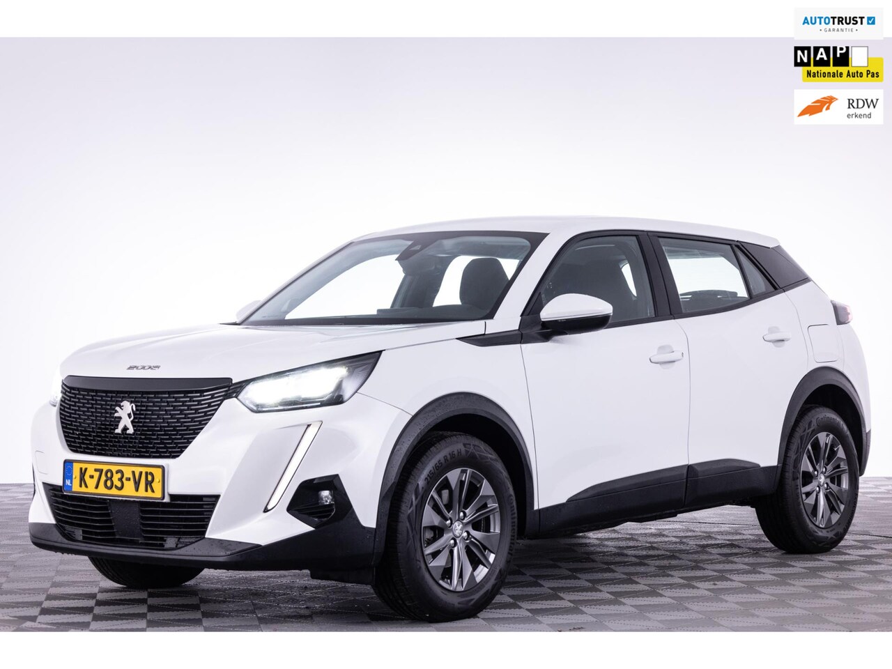 Peugeot 2008 - 1.2 131 PK NL Auto PureTech Blue Lease Active|A.Camera|Apple Carplay|Lane assist|Stoelverw - AutoWereld.nl
