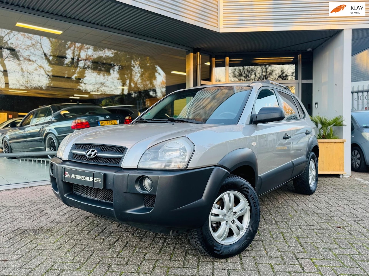 Hyundai Tucson - 2.0i Active Airco*Trekhaak*Apk - AutoWereld.nl