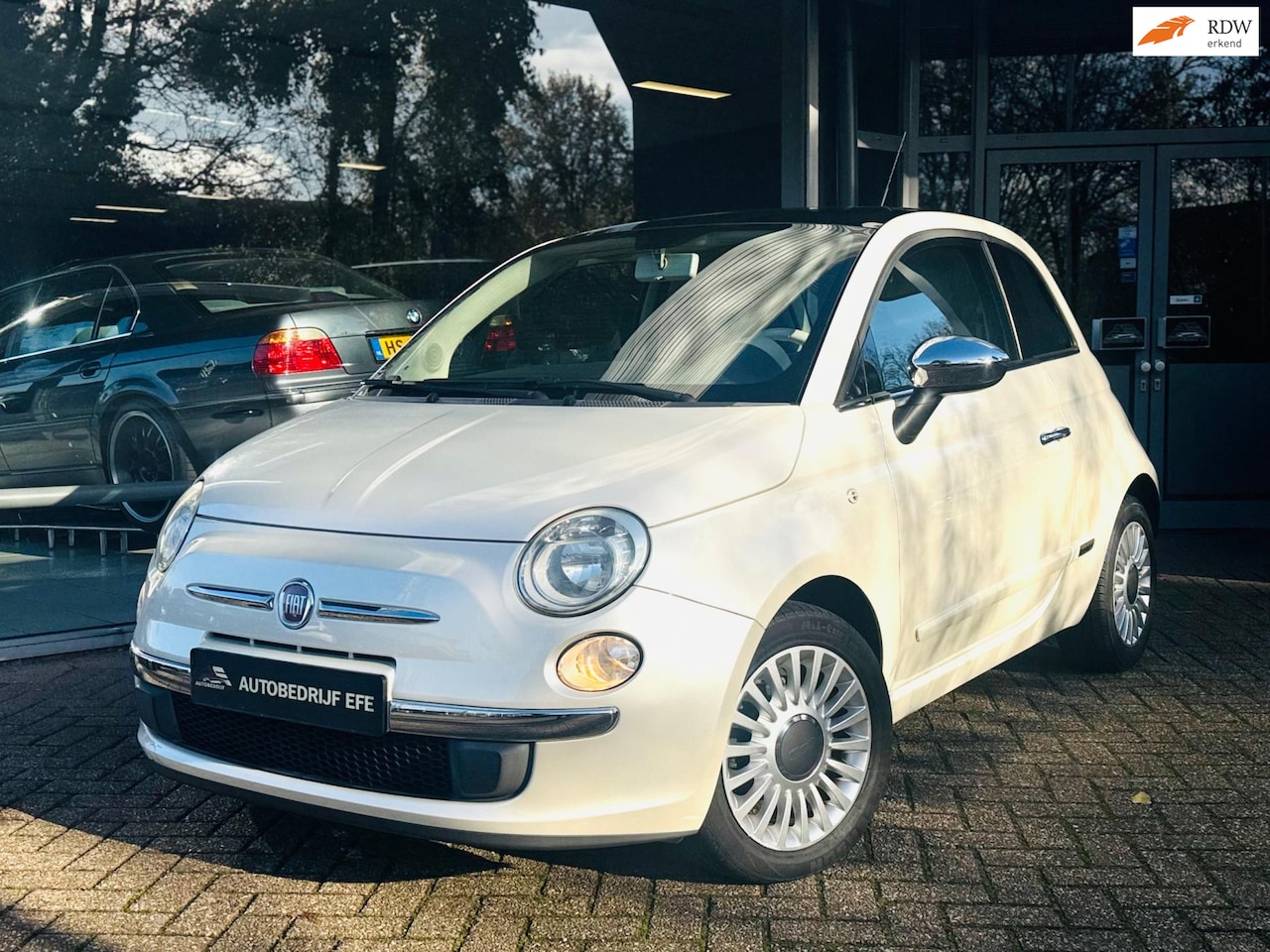 Fiat 500 - 1.2 Lounge Automaat*Panoramadak*Parelmoer - AutoWereld.nl