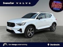 Volvo XC40 - 2.0 B4 Plus Dark | Trekhaak | Verwarmbare voorruit | Stoelverwarming | Harman/Kardon Audio