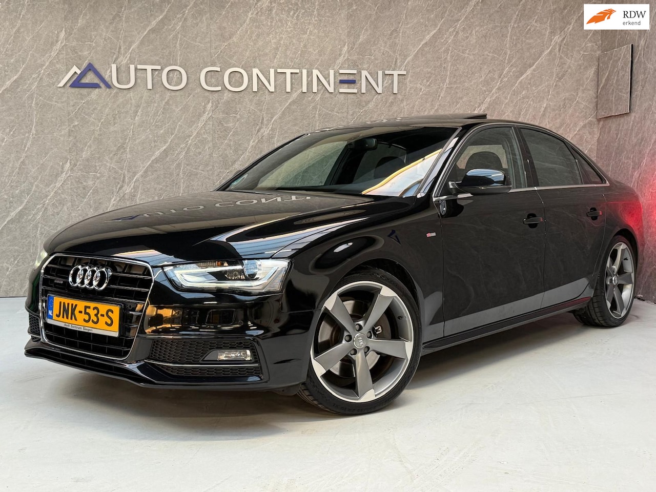 Audi A4 Limousine - 3.0 TFSI 272 PK quattro 3x S-Line / Goed Onderhouden - AutoWereld.nl