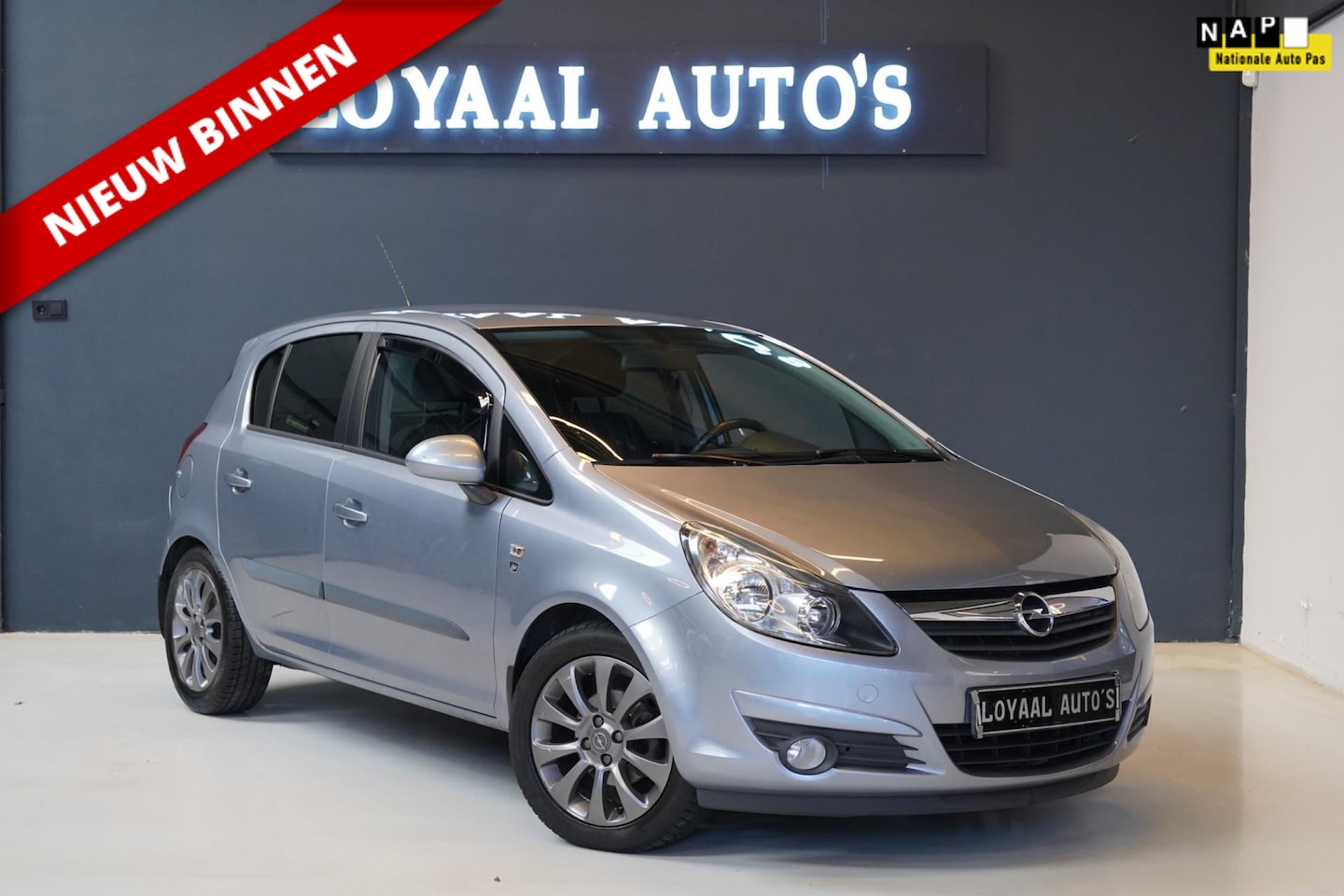 Opel Corsa - 1.4-16V '111' Edition | CRUISE | AIRCO | TREKHAAK | ELEK.RAMEN | NAP | APK. - AutoWereld.nl