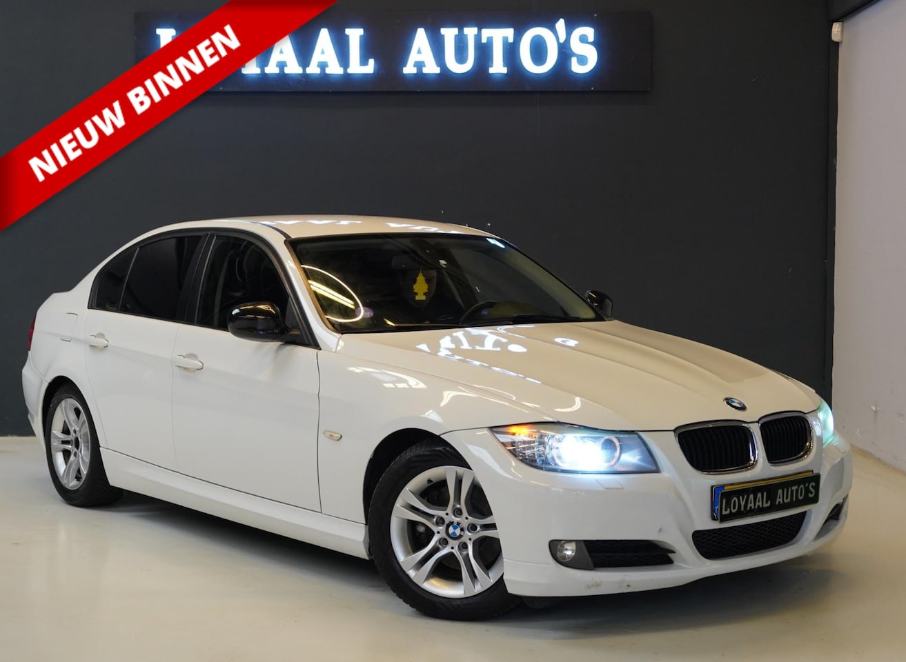 BMW 3-serie - 320i | AIRCO | CRUISE | XENON | STOEL.VERW | APK. - AutoWereld.nl