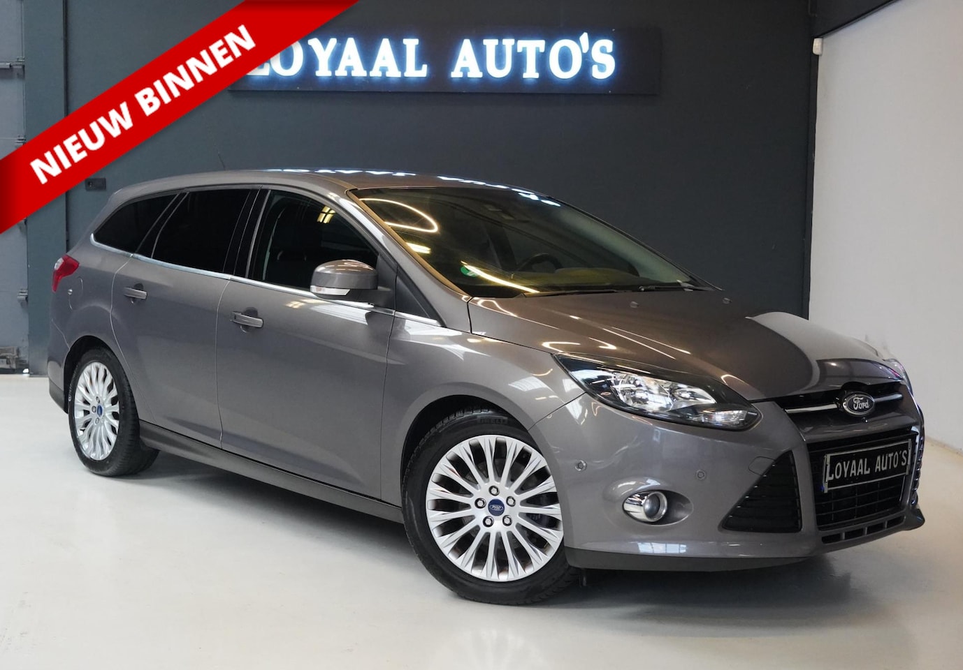 Ford Focus Wagon - 1.6 EcoBoost Titanium | CRUISE | AIRCO | PDC | TREKHAAK | 1E EIGENAAR | NAP | APK - AutoWereld.nl
