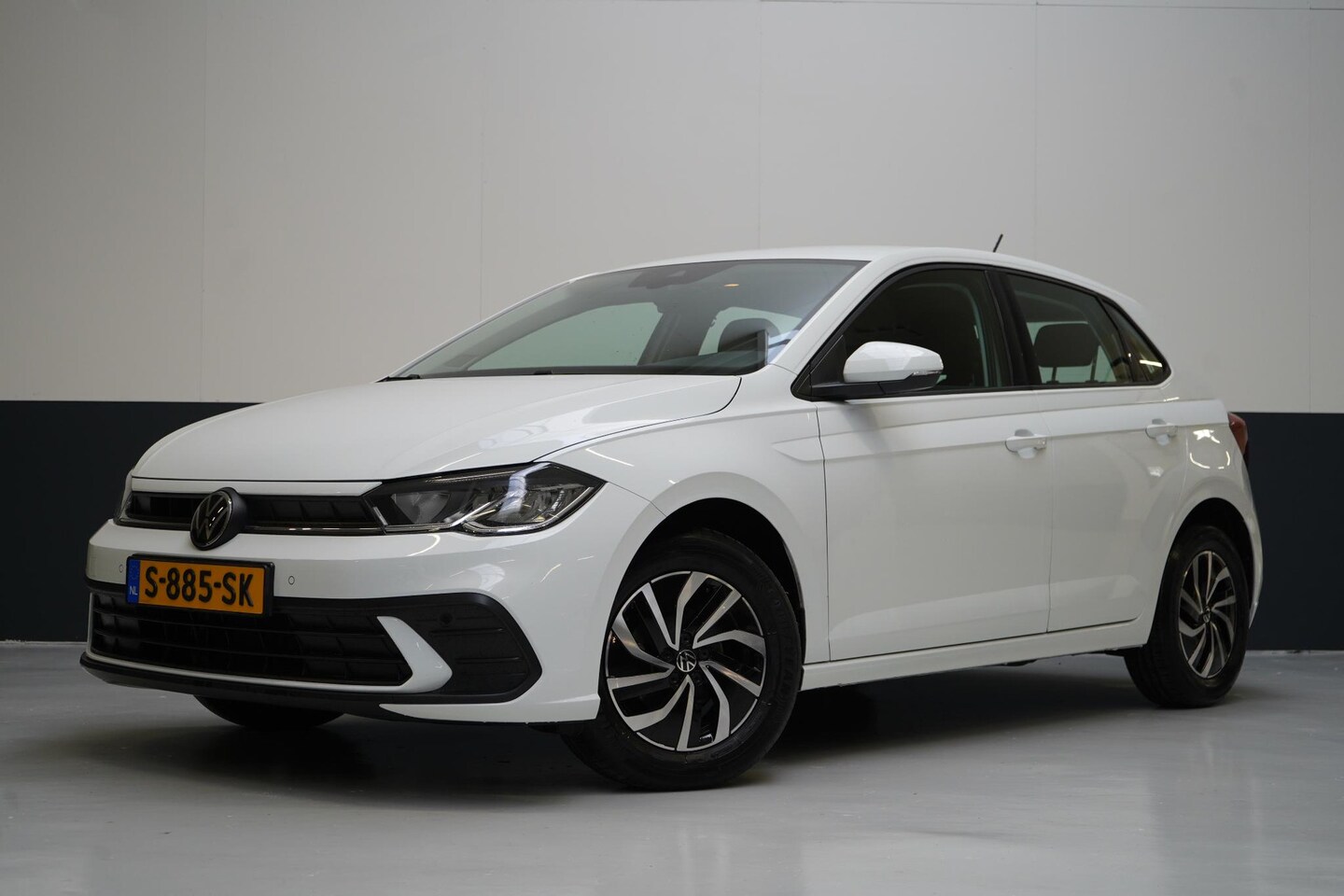 Volkswagen Polo - 1.0 TSi 95pk 5-drs | Apple Carplay | Navigatie | Achteruitrijcamera | Lm velgen - AutoWereld.nl