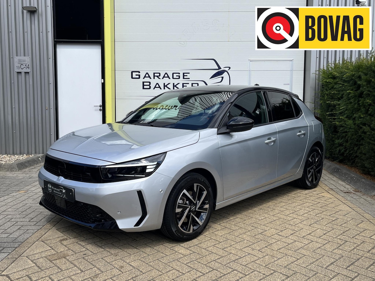 Opel Corsa - 1.2 Turbo GS 100PK Stoel/Stuurverwarming, LED, Camera - AutoWereld.nl