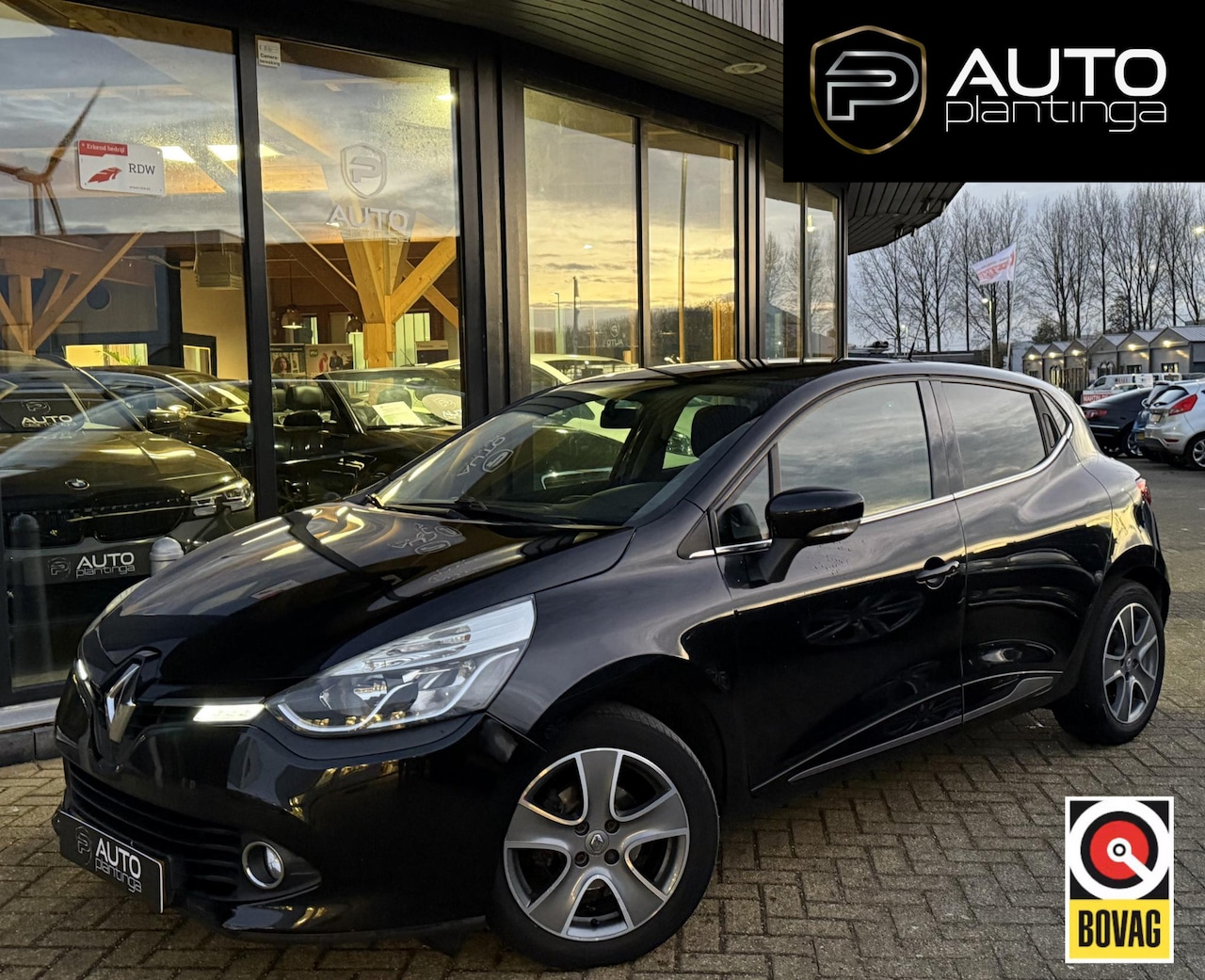 Renault Clio - 0.9 TCe ECO Night&Day 90PK | DEALERONDERHOUDEN | NL Auto | Trekhaak | Navigatie | Airco | - AutoWereld.nl