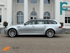 BMW 5-serie Touring - M5 V10 volleder dashboard trekhaak Silverstone II int + ext