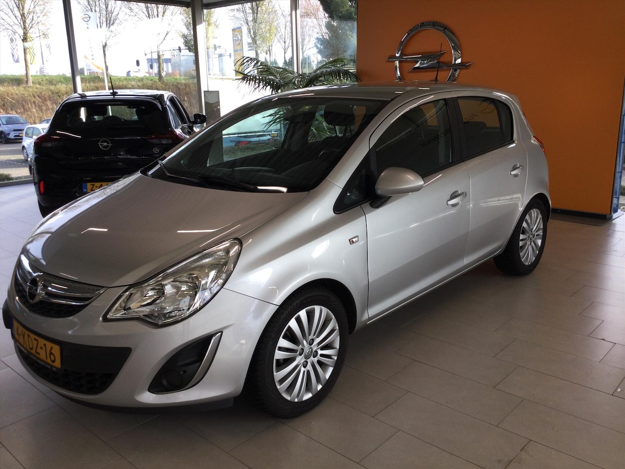Opel Corsa - 1.4 16V 5D Connect Edition - AutoWereld.nl