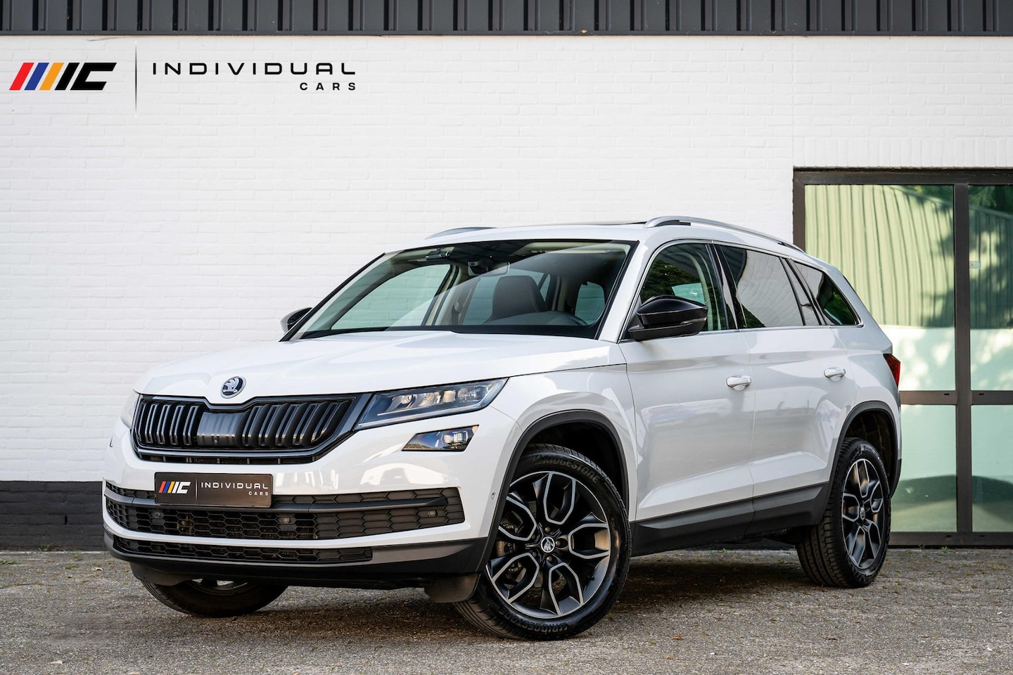 Skoda Kodiaq - 1.5 TSI Style Business Pano Leder Trekhaak VOL - AutoWereld.nl