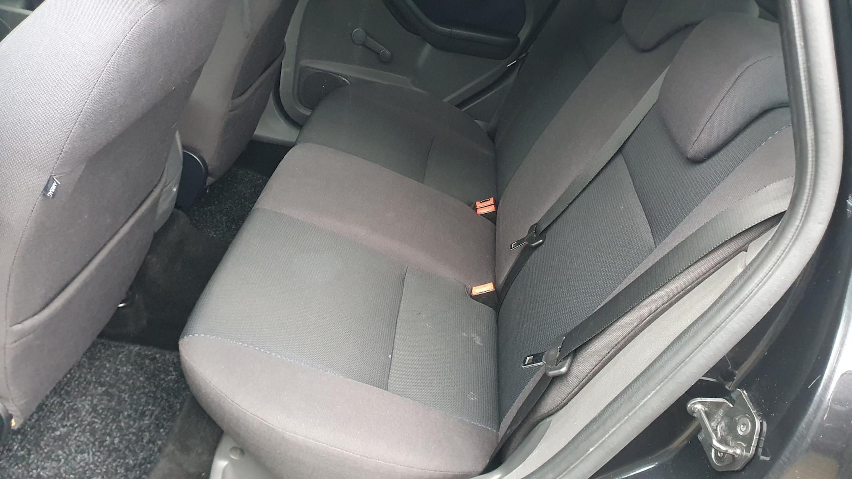 Ford Focus - 1.6-16V First Edition *LEES TEKST*