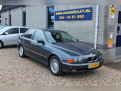 BMW 5-serie - 520i Executive Automaat Leder schuifdak Clima