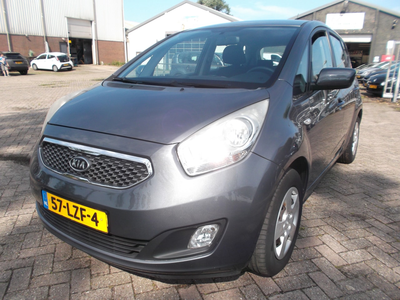 Kia Venga - 1.4 CVVT X-tra airco - AutoWereld.nl