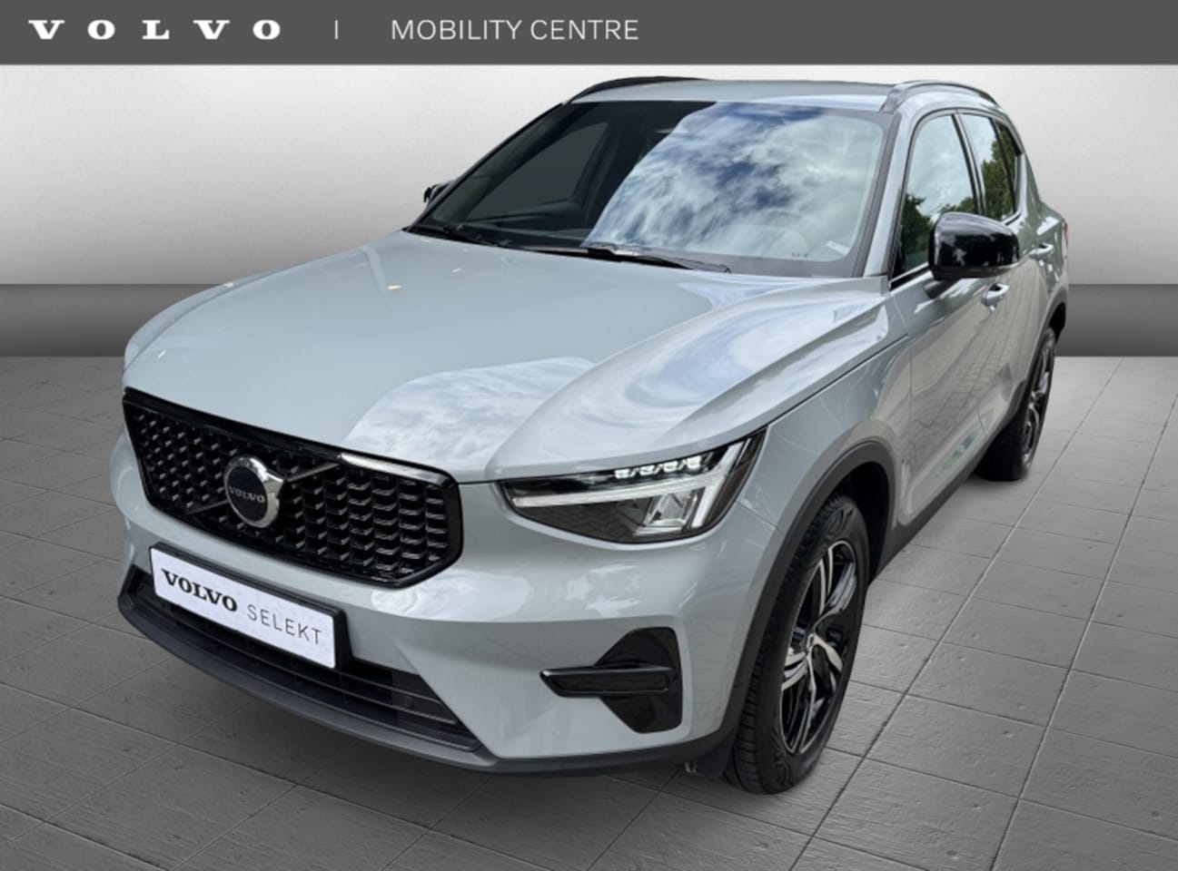 Volvo XC40 - B4 Plus Dark | Trekhaak | Stoel/-stuurverwarming | Ad - AutoWereld.nl