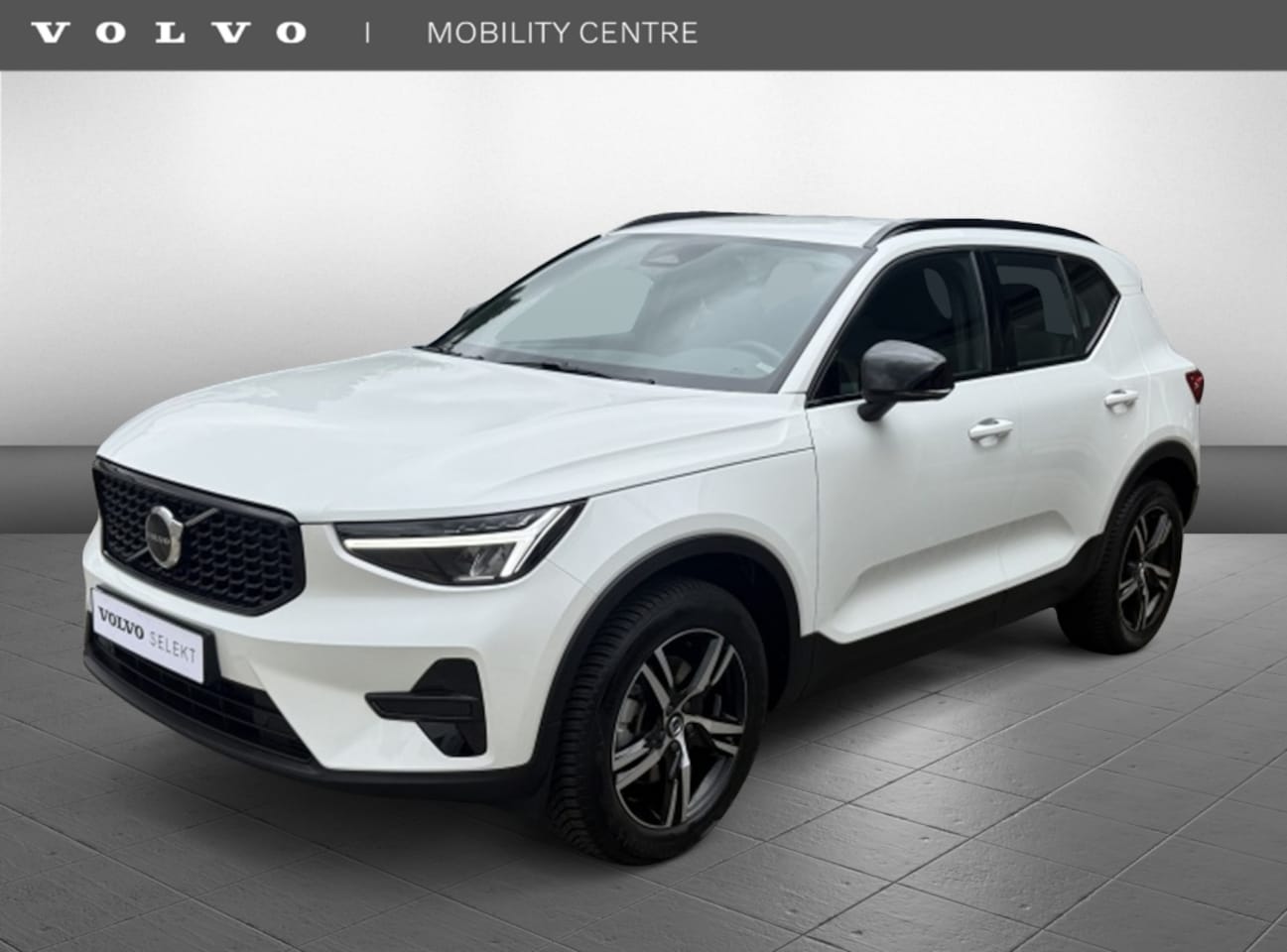Volvo XC40 - B4 Plus Dark | Trekhaak | H&K Audio - AutoWereld.nl